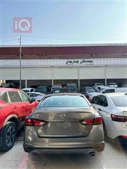 نيسان ألتيما